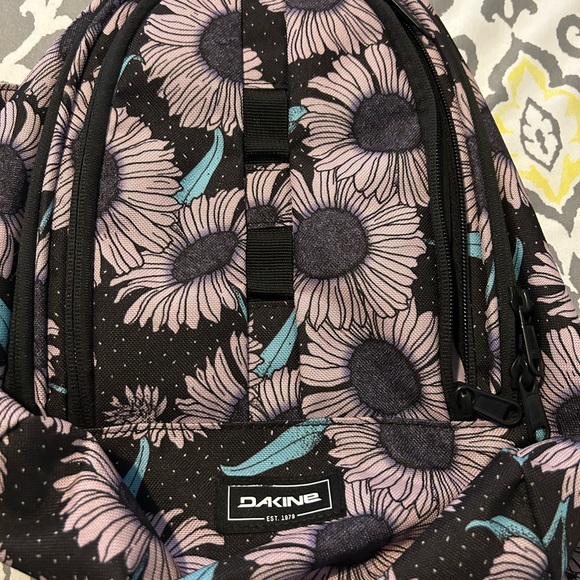 Dakine Handbags - Dakine Backpack